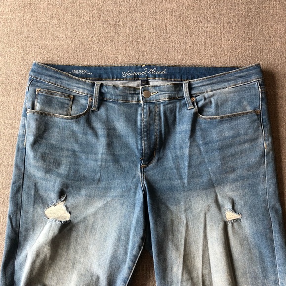 Universal Thread from Target - Picture 2 of 5